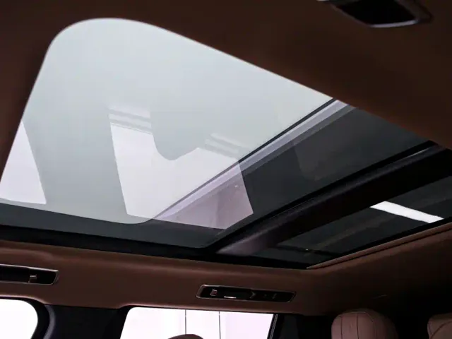 Land Rover Range Rover — Фото автомобиля 12