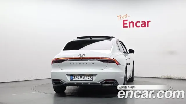 Hyundai Grandeur (New) Hybrid — Фото автомобиля 4