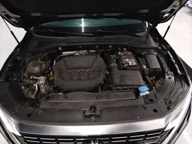 Volkswagen Passat — Фото автомобиля 19