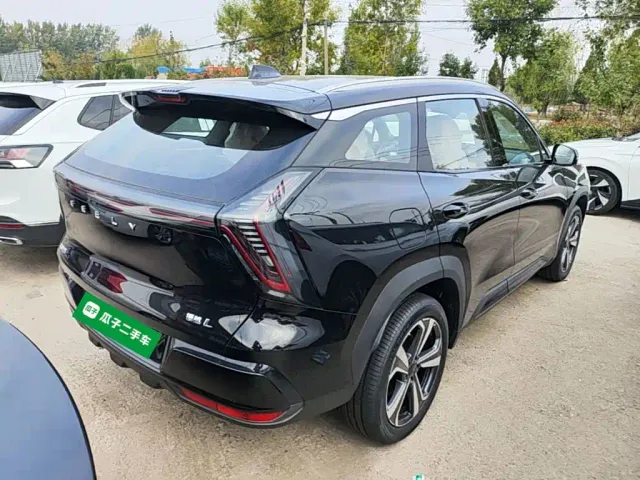 Geely Boyue L — Фото автомобиля 6