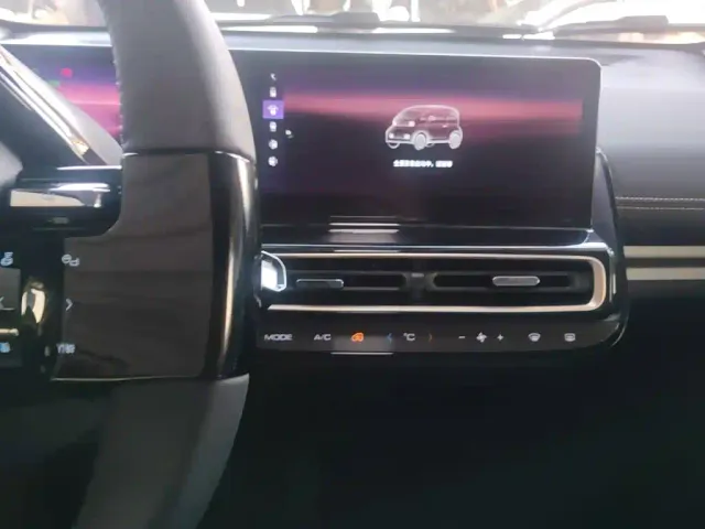 Baojun KiWi EV — Фото автомобиля 12