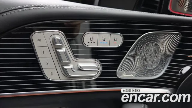 Mercedes-Benz GLS-Class — Фото автомобиля 30