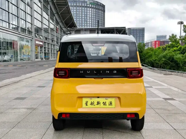 Wuling Hongguang Mini EV — Фото автомобиля 6