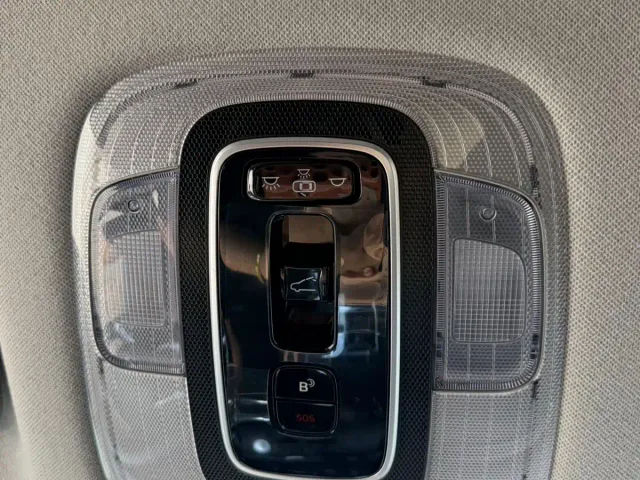 Hyundai Elantra — Фото автомобиля 24