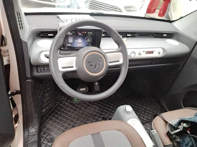 Wuling Hongguang Mini EV — Фото автомобиля 9