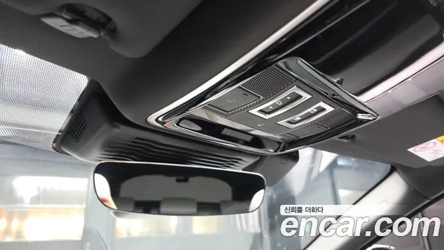 Land Rover Range Rover Velar — Фото автомобиля 23