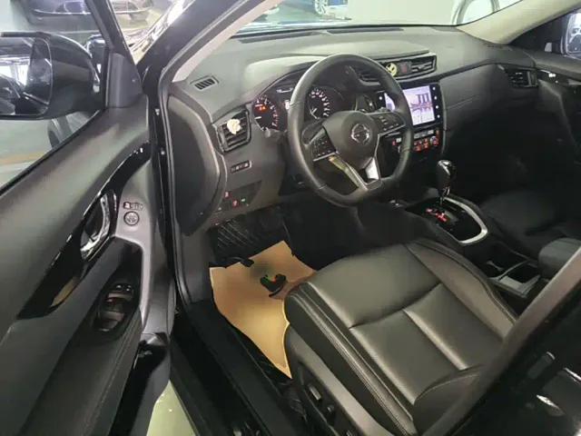 Nissan X-Trail — Фото автомобиля 15