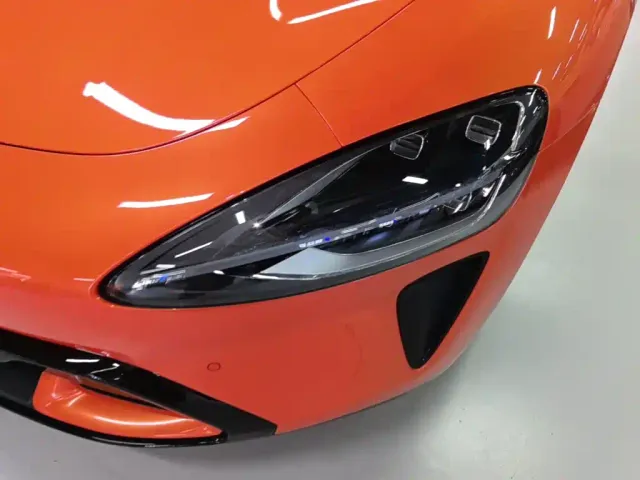 Xiaomi SU7 — Фото автомобиля 23