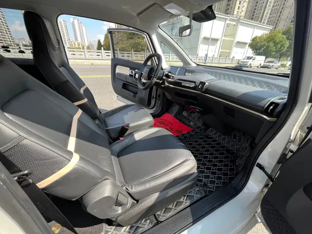 Baojun KiWi EV — Фото автомобиля 10