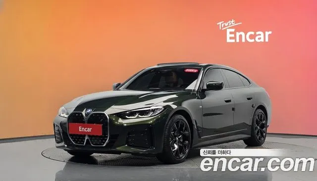 Фотография автомобиля — BMW i4