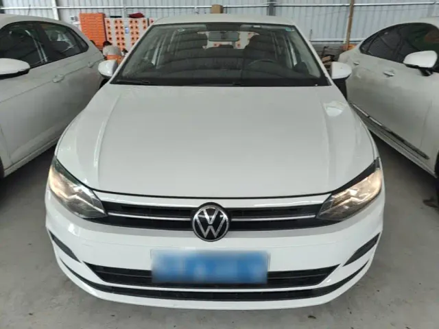 Volkswagen Polo — Фото автомобиля 2