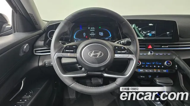 Hyundai AVANTE Новый Avante (CN7) — Фото автомобиля 12
