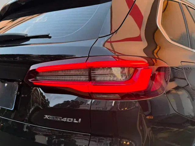 BMW X5 — Фото автомобиля 9