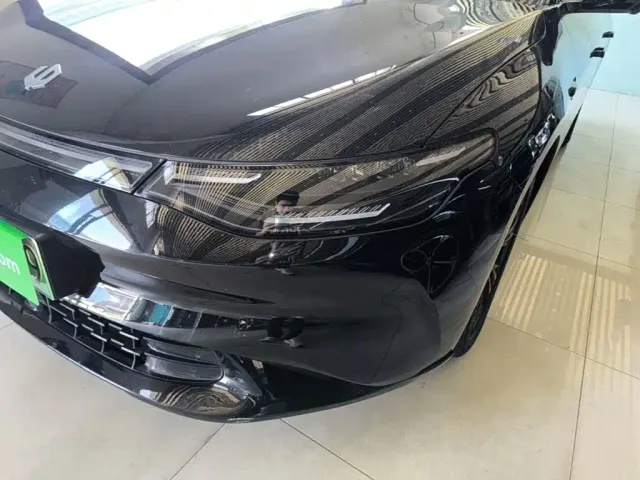 Leapmotor C01 — Фото автомобиля 23