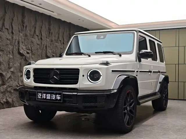 Фотография автомобиля — Mercedes-Benz G-Class