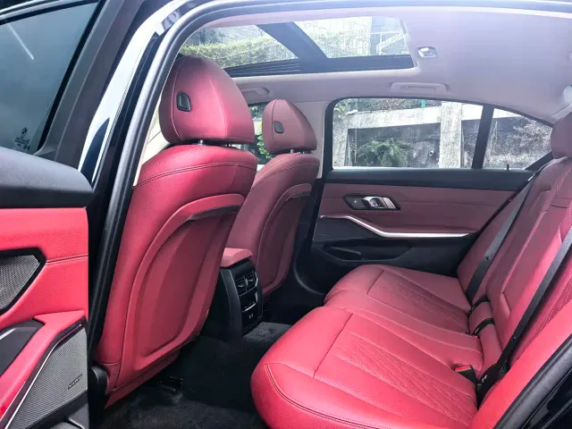 BMW 3 Series — Фото автомобиля 8