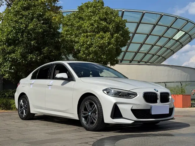 BMW 1 Series — Фото автомобиля 3
