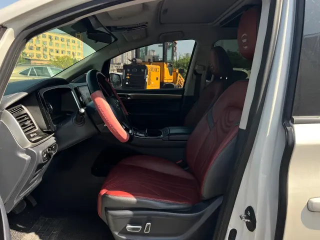 GAC Trumpchi M8 — Фото автомобиля 10