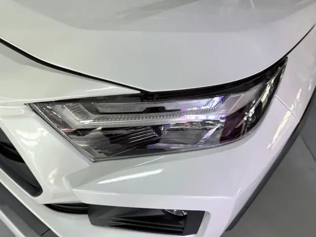 Toyota RAV4 — Фото автомобиля 4