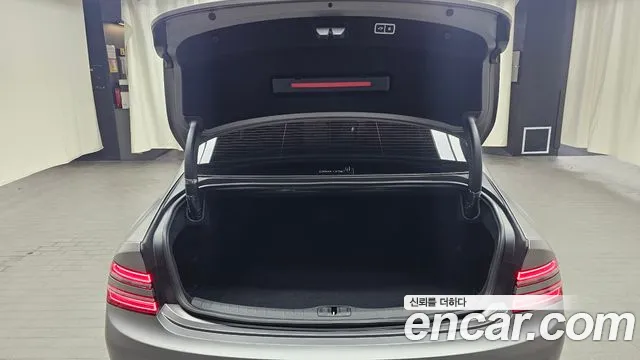 Genesis G80 RG3 — Фото автомобиля 30