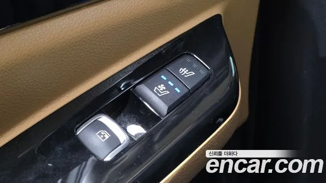 Kia Canival — Фото автомобиля 23