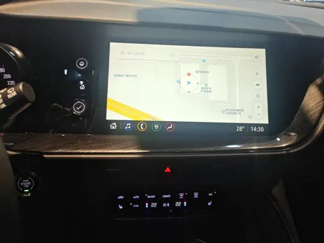 Buick Envision Plus — Фото автомобиля 12