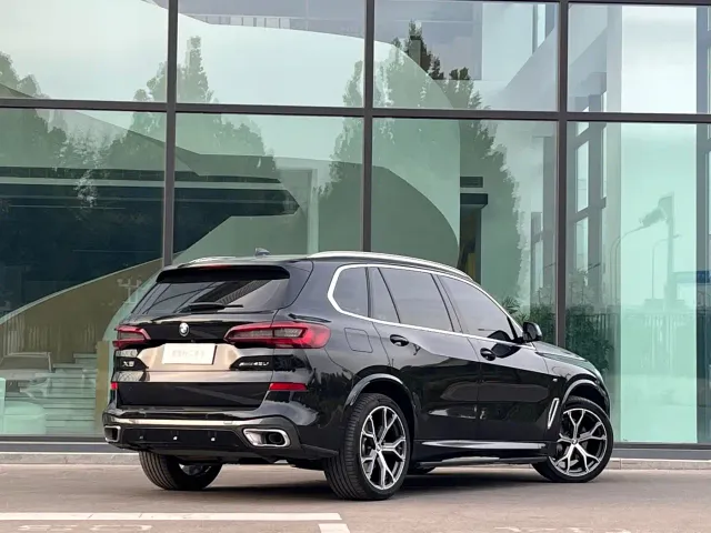 BMW X5 — Фото автомобиля 7