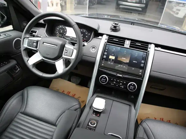 Land Rover Discovery — Фото автомобиля 11