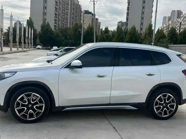 BMW X1 — Фото автомобиля 3