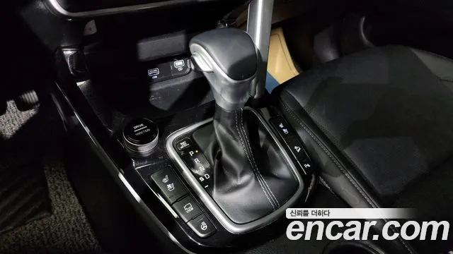 Kia Seltos Seltos Бензин 1.6 турбо 2WD — Фото автомобиля 9
