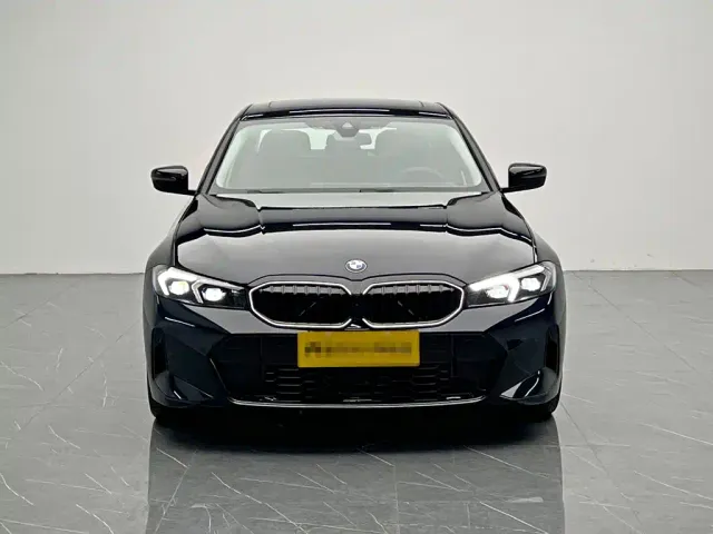 BMW 3 Series — Фото автомобиля 2