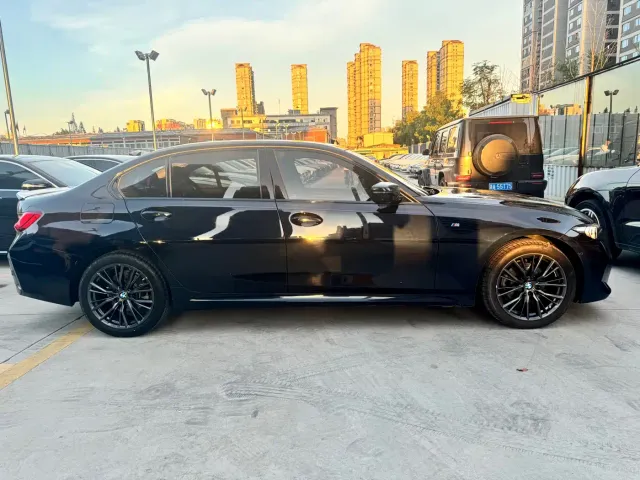 BMW 3 Series — Фото автомобиля 4