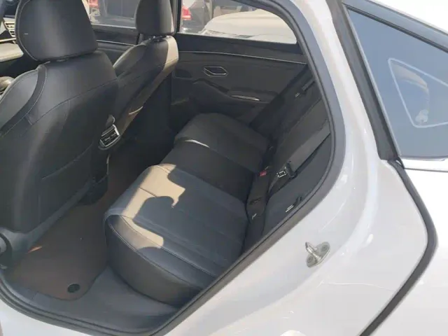 BYD Qin L — Фото автомобиля 15