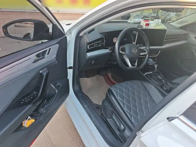 Volkswagen Sagitar — Фото автомобиля 15