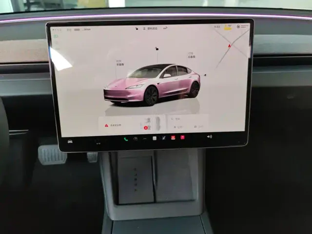 Tesla Model 3 — Фото автомобиля 13