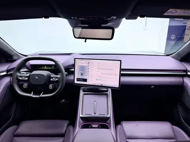 Xpeng P7 — Фото автомобиля 17