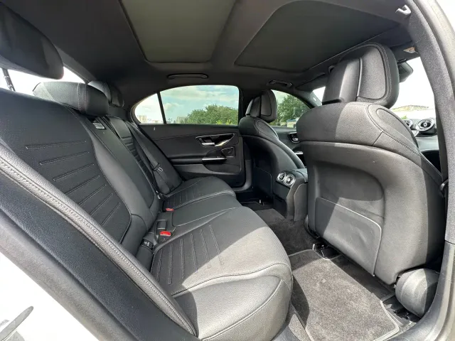 Mercedes-Benz C-Class — Фото автомобиля 8