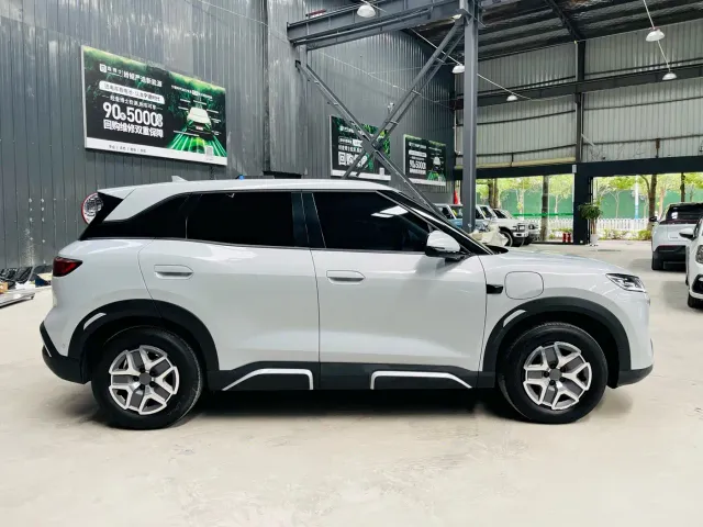 BYD Yuan UP — Фото автомобиля 8