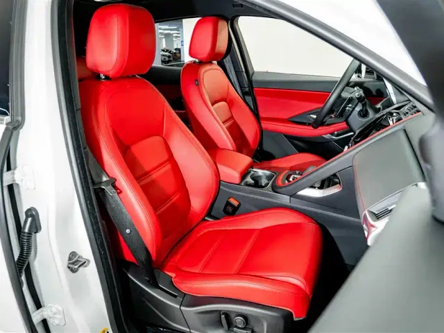 Jaguar E-PACE — Фото автомобиля 19