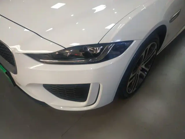 Jaguar XEL — Фото автомобиля 23