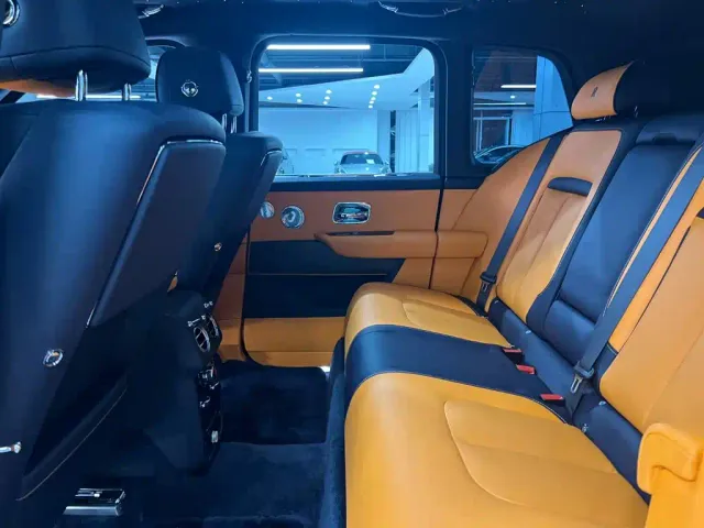 Rolls-Royce Cullinan — Фото автомобиля 20
