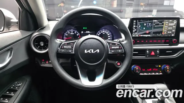 Kia K3 Generation 2 — Фото автомобиля 19