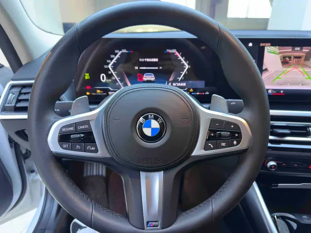 BMW 3 Series — Фото автомобиля 12