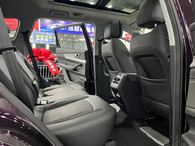 Chery Tiggo 8 — Фото автомобиля 8