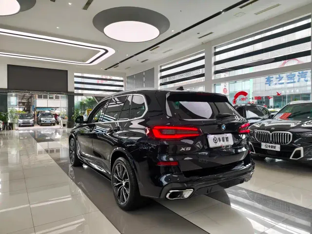 BMW X5 — Фото автомобиля 15