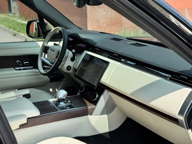 Land Rover Range Rover — Фото автомобиля 9