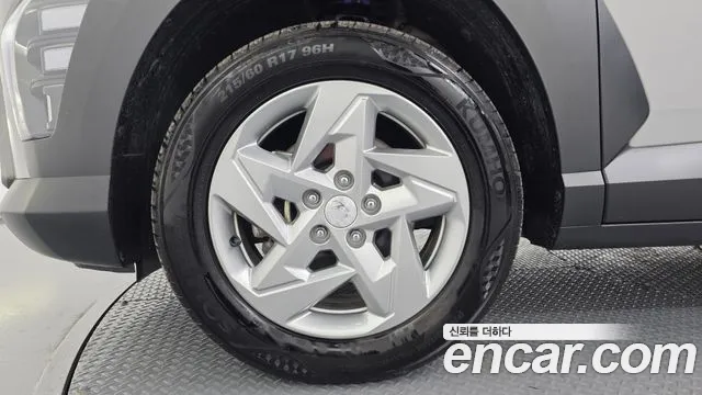 Hyundai Kona SX2 — Фото автомобиля 5