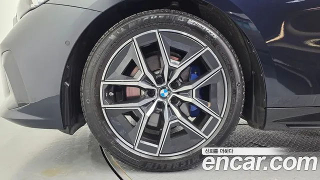 BMW 5 Series G60 — Фото автомобиля 4