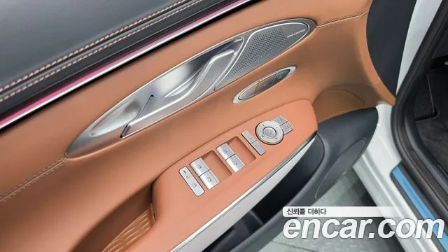 Genesis GV70 2.5T Бензин AWD — Фото автомобиля 19