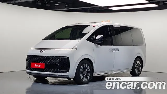 Фотография автомобиля — Hyundai Staria